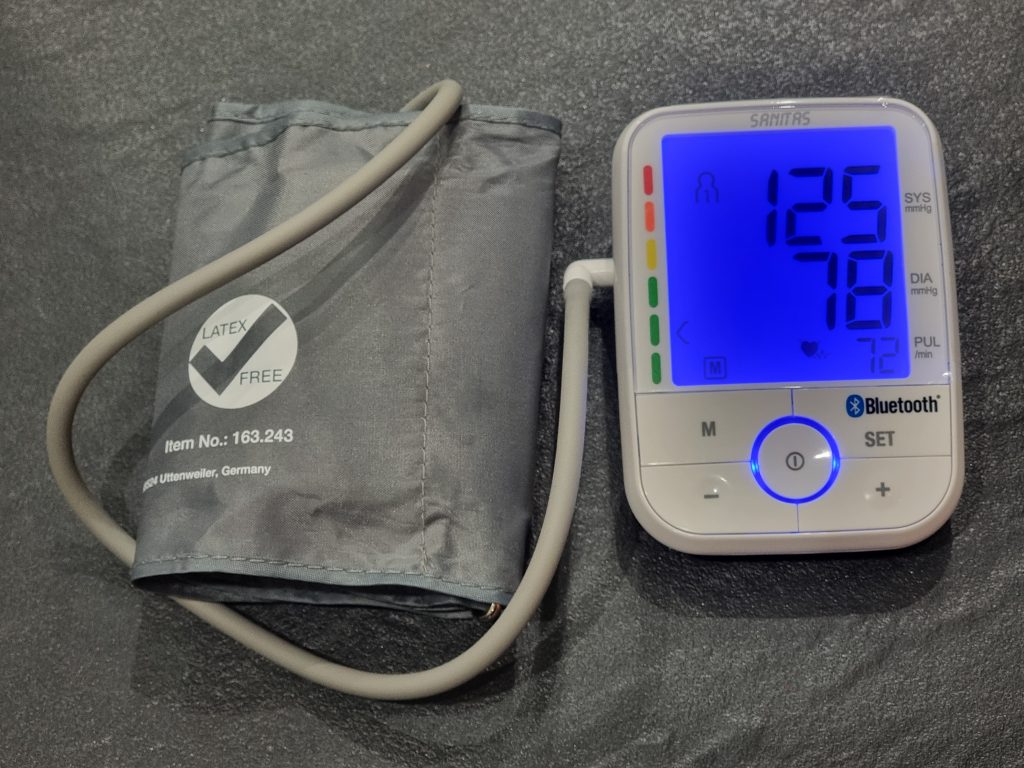 Gesundheitscheck - Blutdruckmessung - Körpercheck by PhoVid